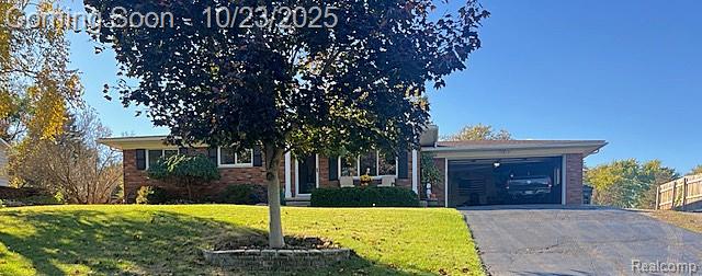 3648 Hi Crest Drive, Lake Orion Village, MI, 48360