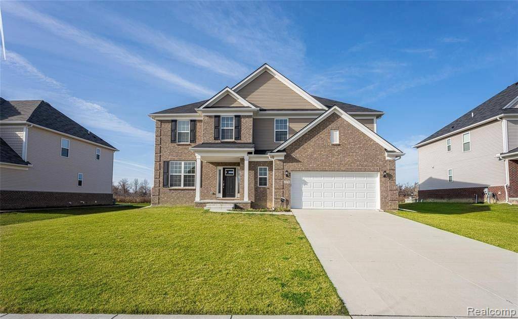 Homes for sale - 2274 Findley CIR, Lake Orion, MI 48360 