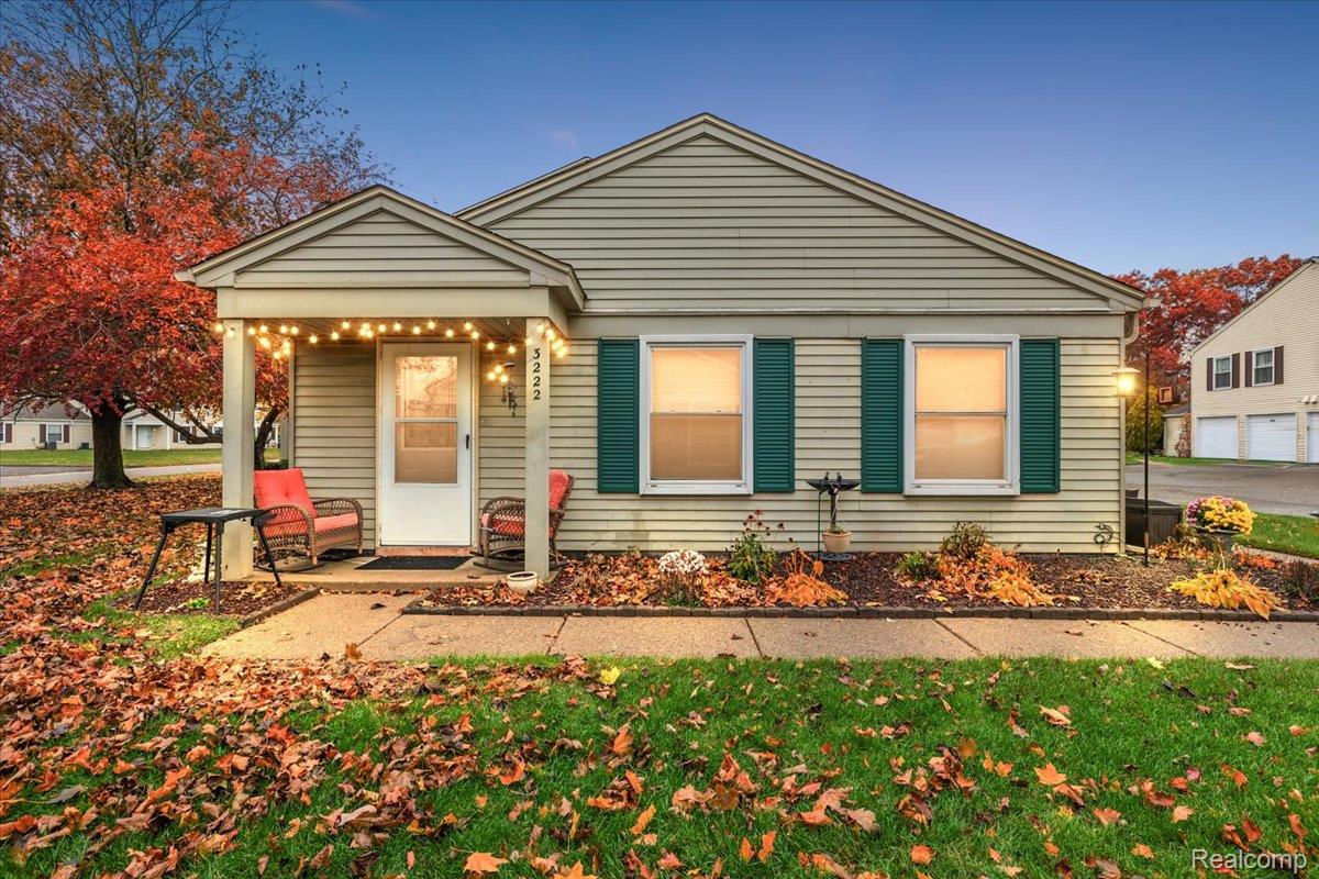 3222 Birchcreek Court, Orion Charter Township, MI, 48360