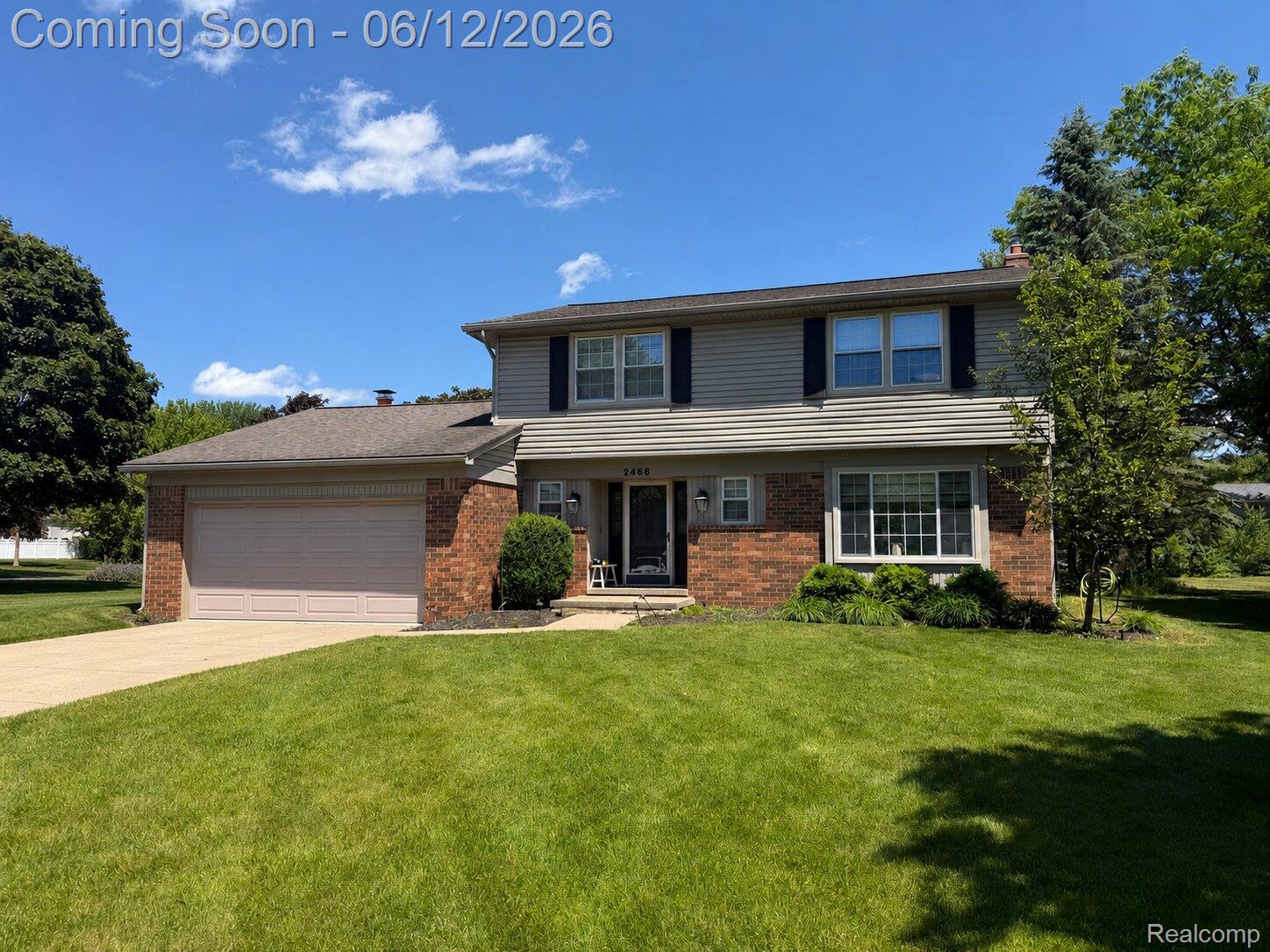 2466 Armstrong Court, Lake Orion Village, MI, 48360