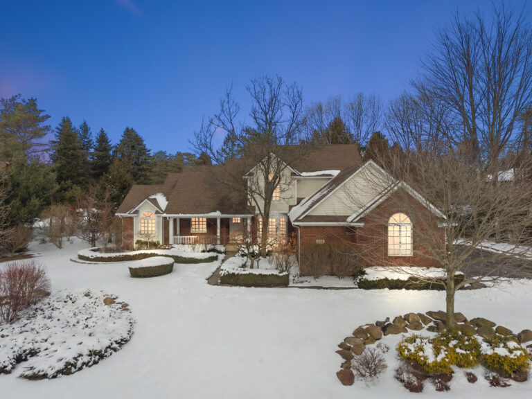 NEW ON MARKET! 174 Howland Pines Dr., Oxford, MI 48371