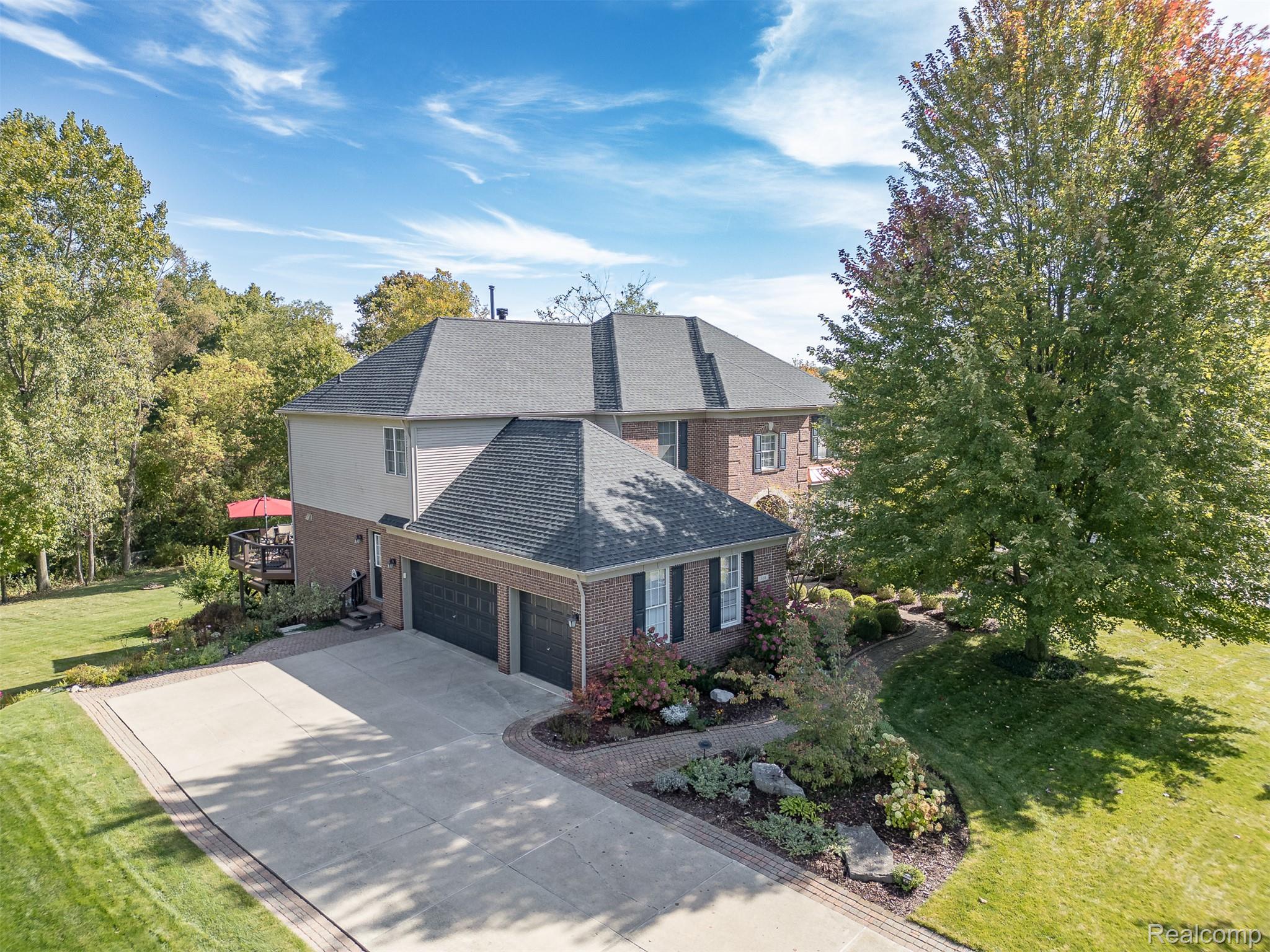 Lake Orion Village, MI, 568 Berridge Circle Type Single Family Size 4,534 SqFt Rooms 4 Beds + 4 Baths 568 Berridge Circle, Lake Orion Village, MI