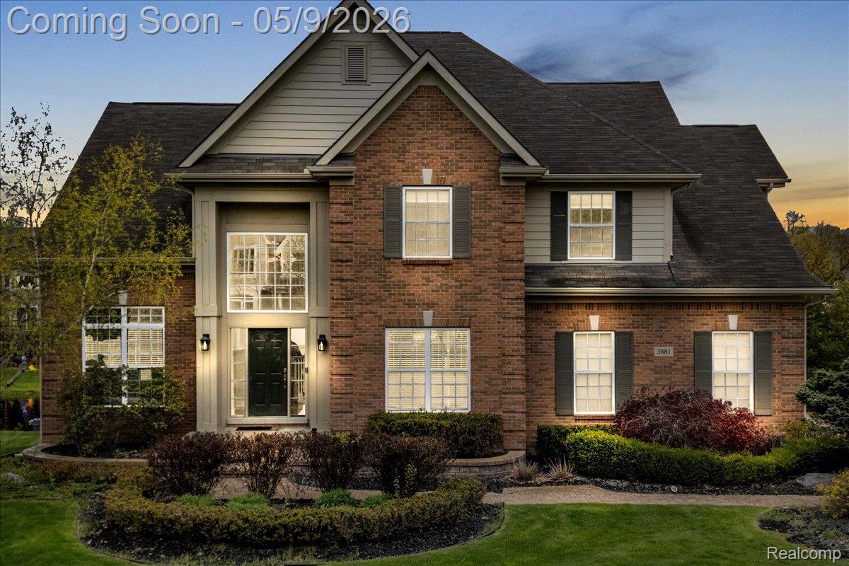 3881 High Grove Way, Orion Charter Township, MI, 48360