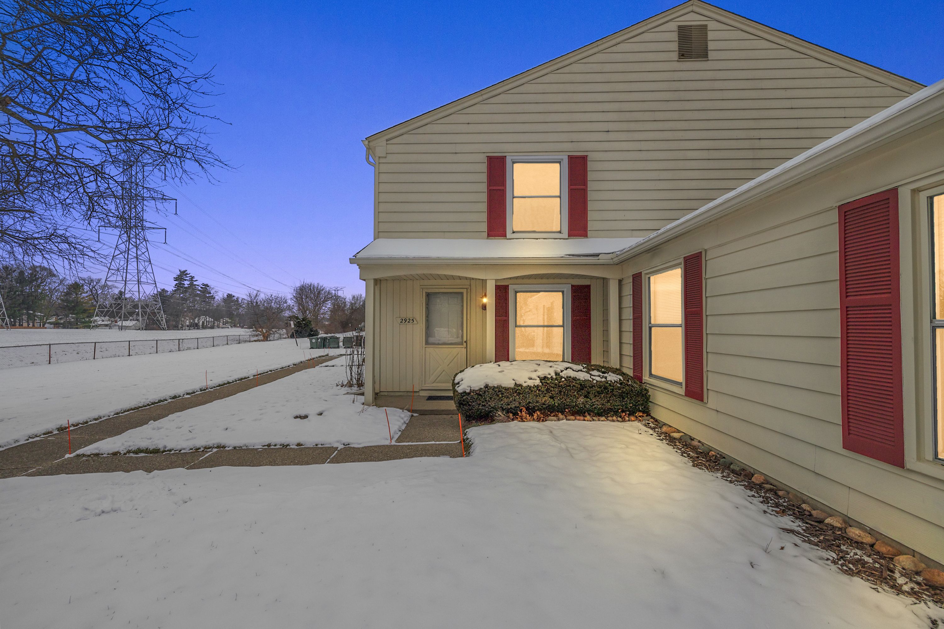 2925 Rockford, Orion Twp, MI, 48360