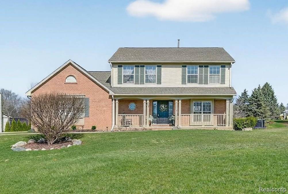 Homes for sale - 255 Round Tree DR, Orion Charter Township, MI 4836...