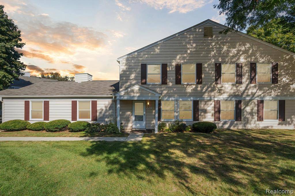 Homes for sale - 3085 Oakridge Court, Orion Twp, MI 48360 