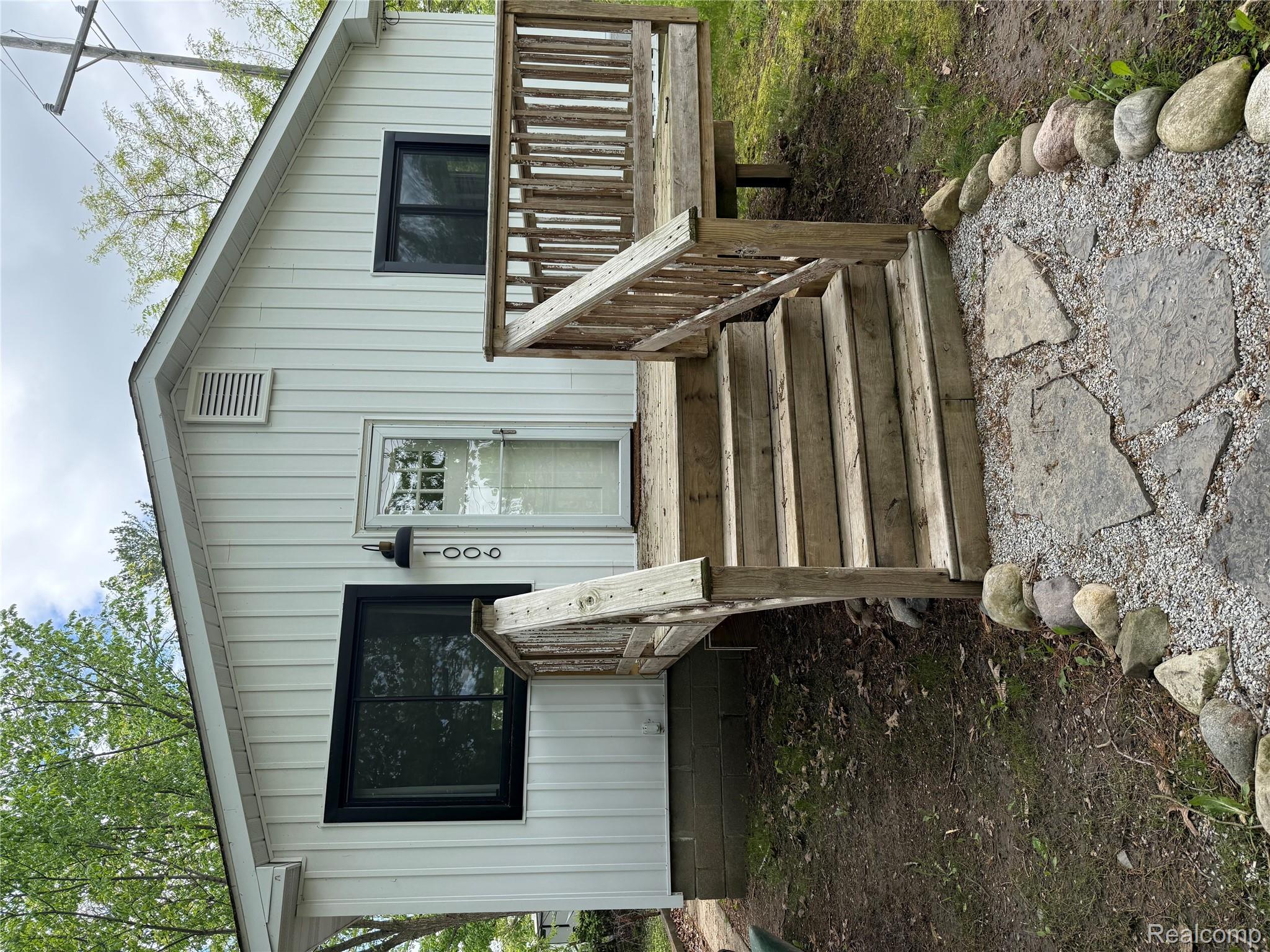 1006 Beach Drive, Lake Orion Village, MI, 48360