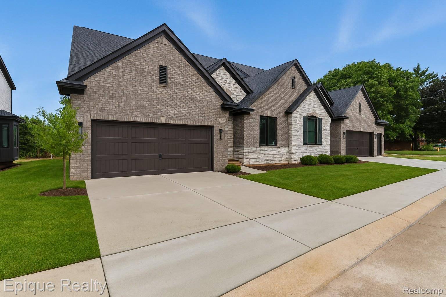 Homes for sale - 3358 Cornerstone DR, Orion Charter Township, MI 48...