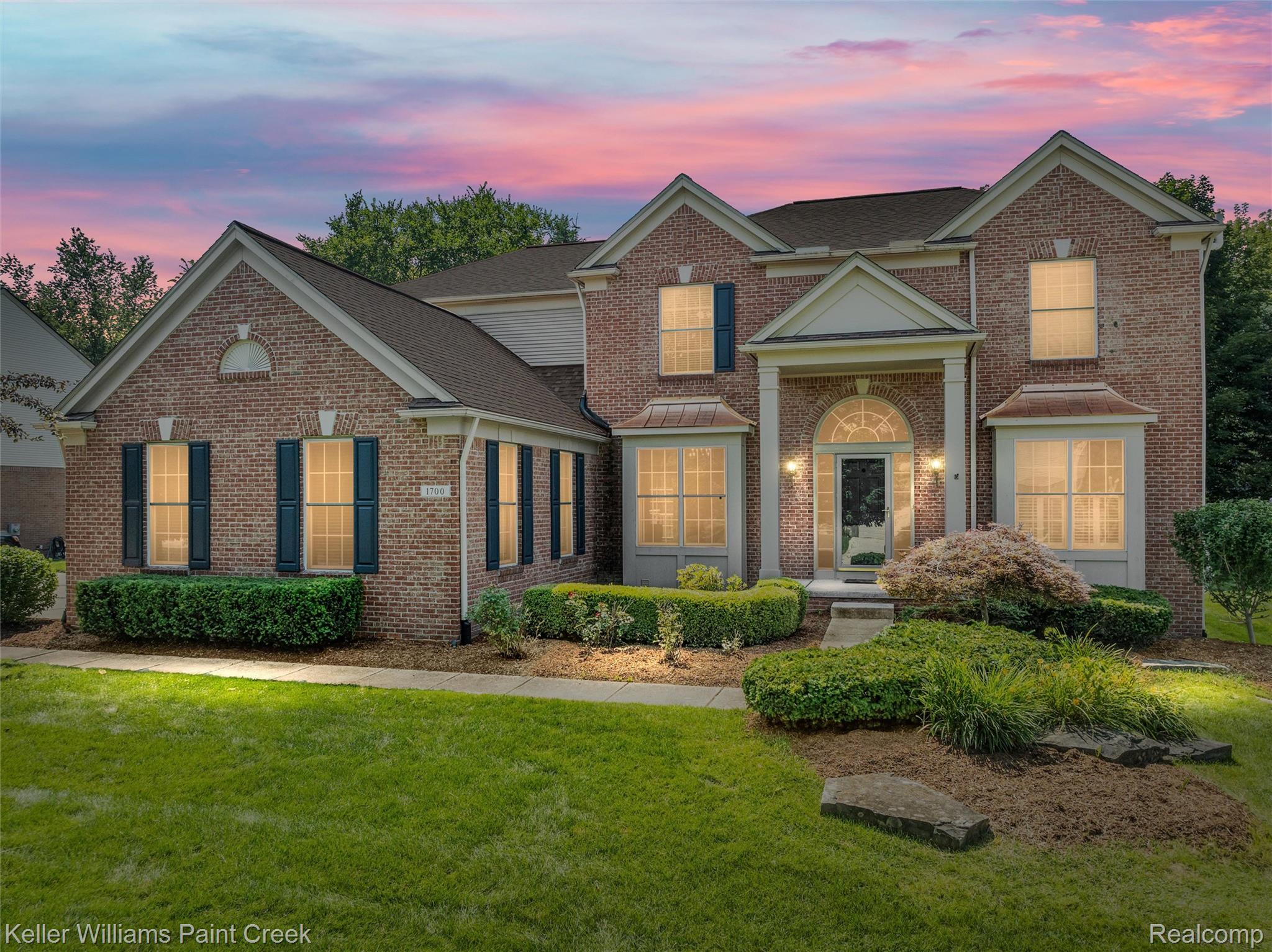 1700 Covington Woods Lane, Orion Charter Township, MI, 48360