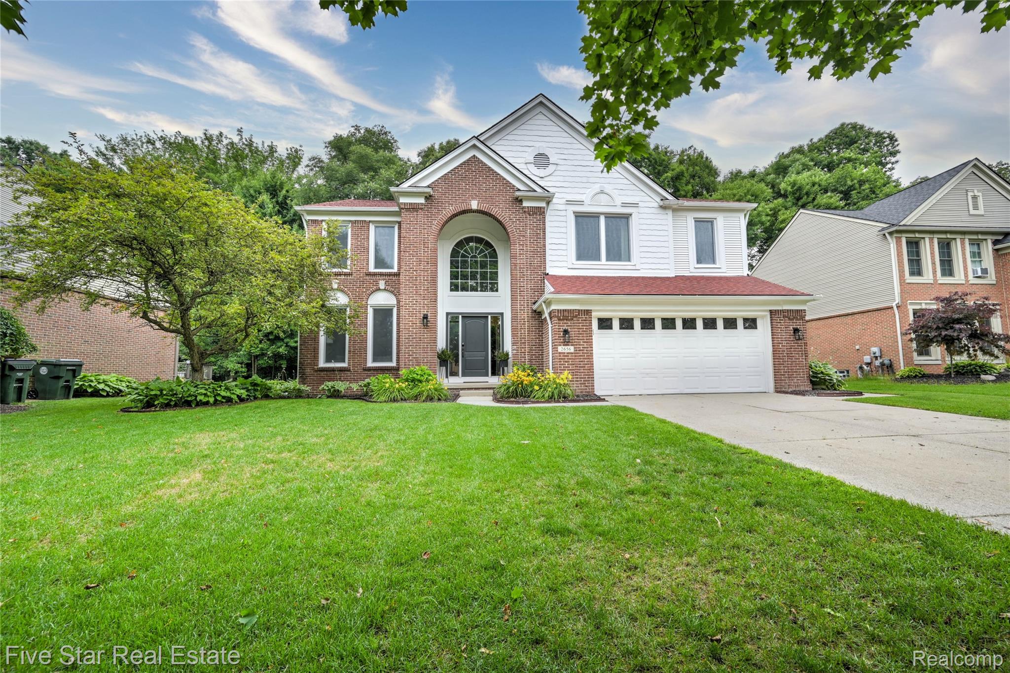 2656 Aubrey Drive, Lake Orion Village, MI, 48360